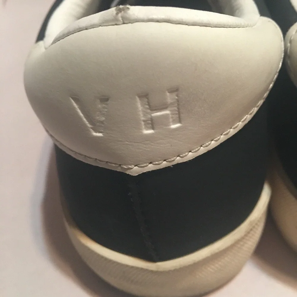 Vintage  Havana Sneakers Size M10, W8.5 Reflex Black White Rare Logo Star